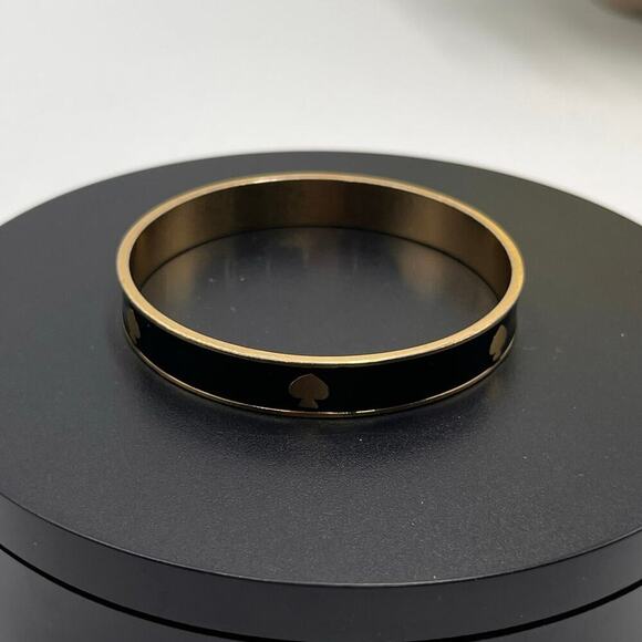Kate Spade New York Black Enamel Gold Plated Ace Of Spade Bangle Bracelet - Picture 1 of 8